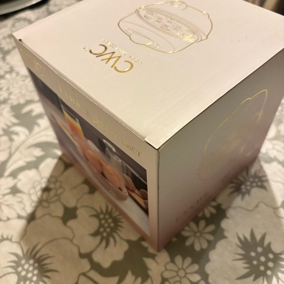 CWC Electric Egg Cooker - Cream - Picture 3 of 5